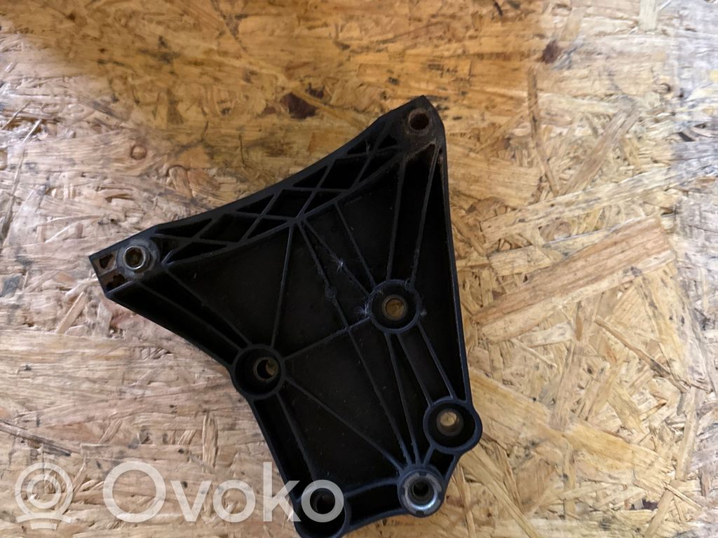 Motorabdeckung   140118