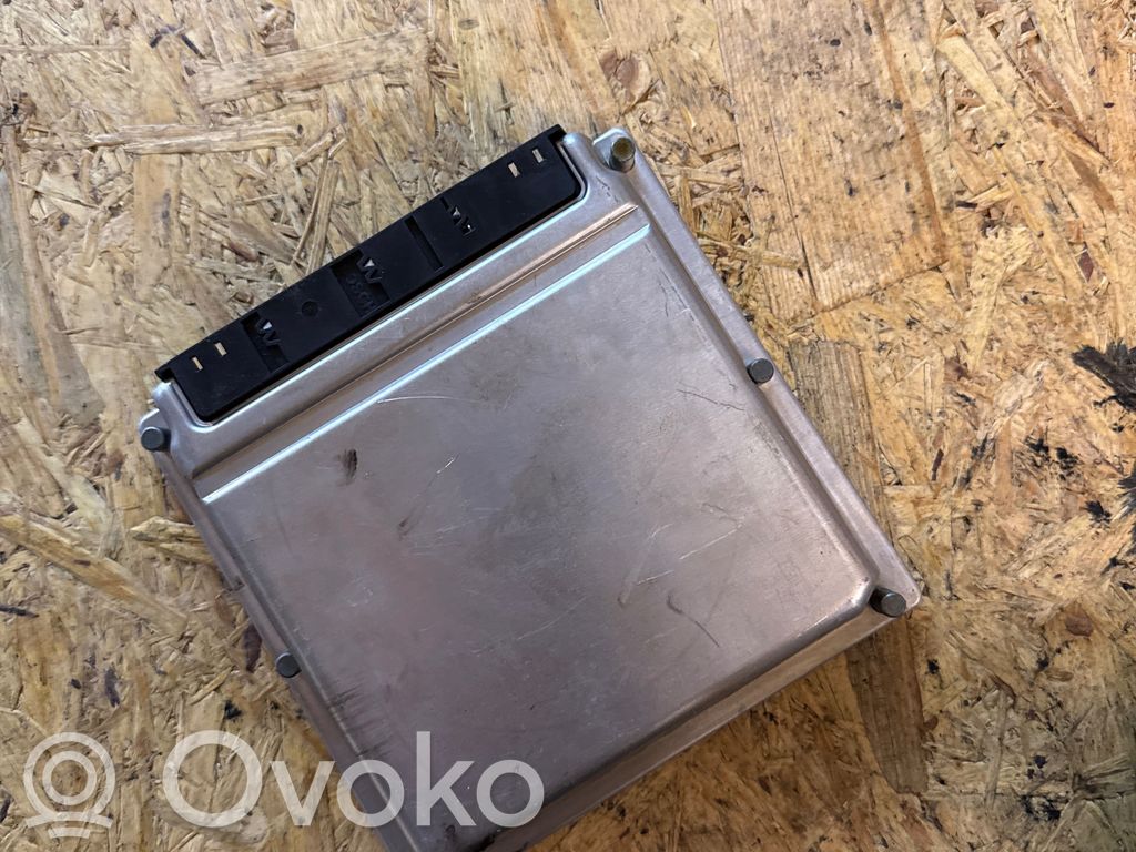 Mercedes-Benz E W212 Engine control unit/module 