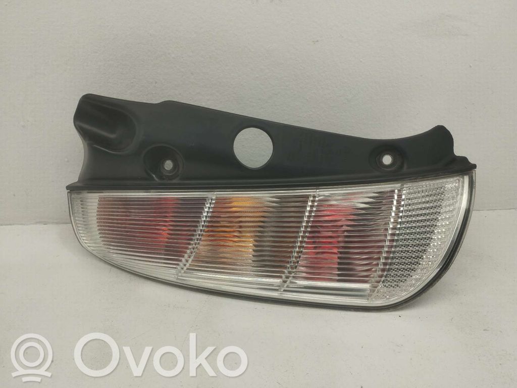 Rear/tail lights   51786658
