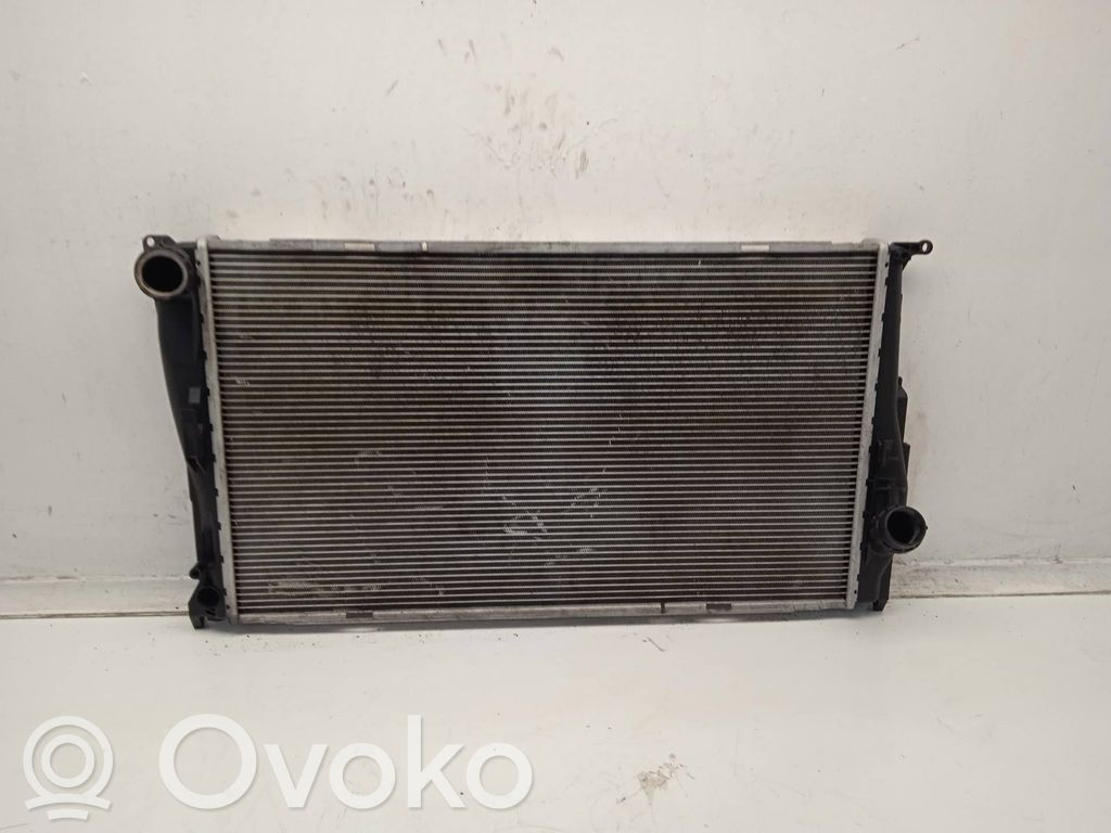 BMW 3 E90 E91 Coolant radiator 