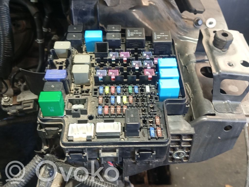 Mazda 2 BSM Control unit 