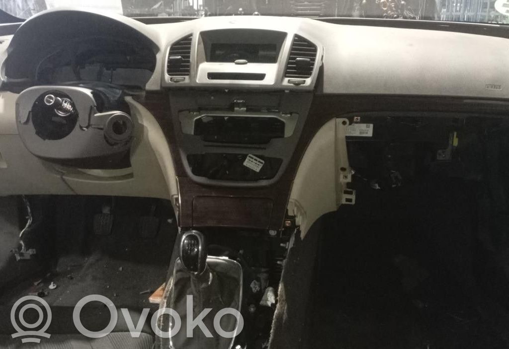 Opel Insignia A Deska rozdzielcza 