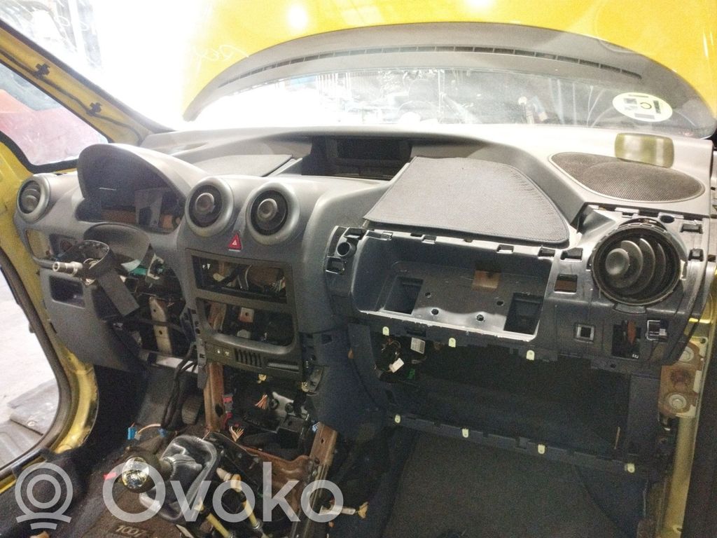 Peugeot 1007 Panel de instrumentos 