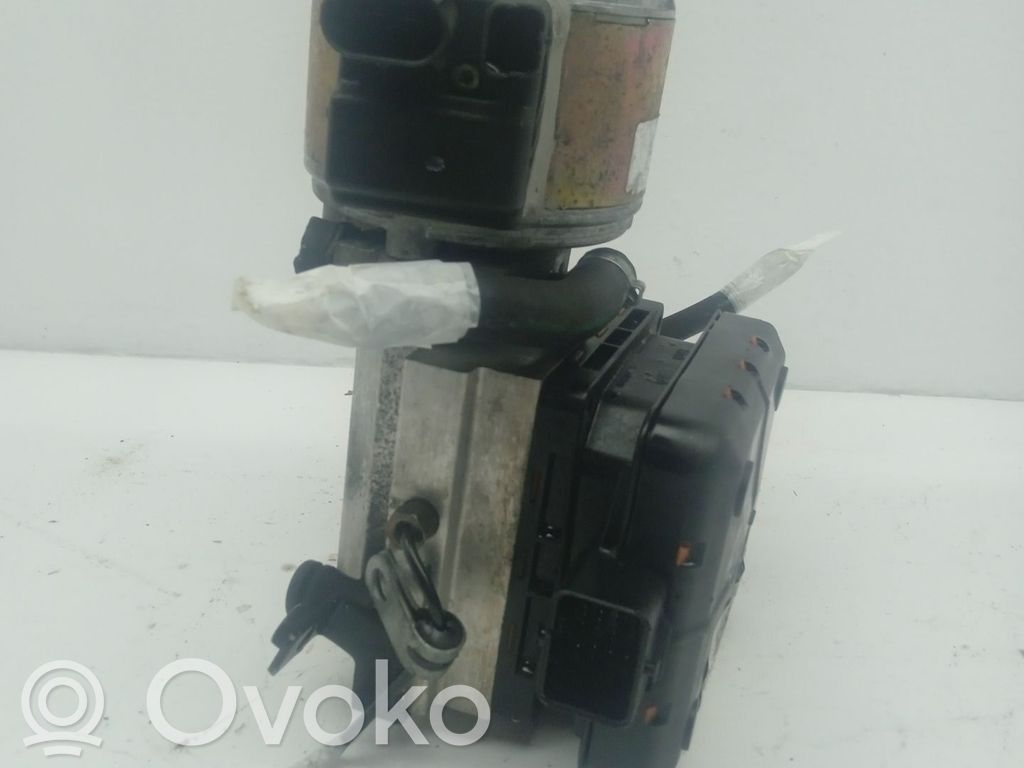 Citroen C5 Air suspension compressor/pump 