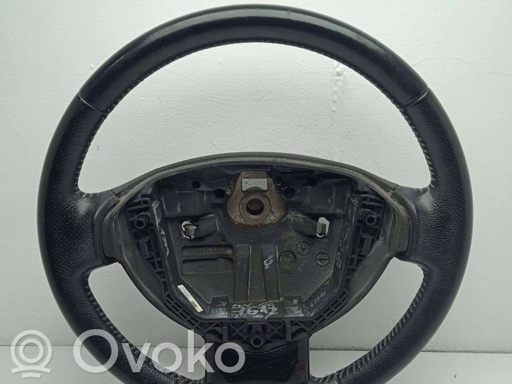 Dacia Duster Oroch Volant 