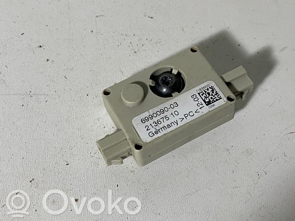Antenas pastiprinātājs   6990090,699009003