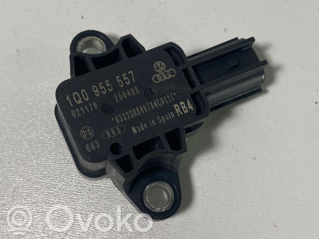 Volkswagen Eos Airbag deployment crash/impact sensor 