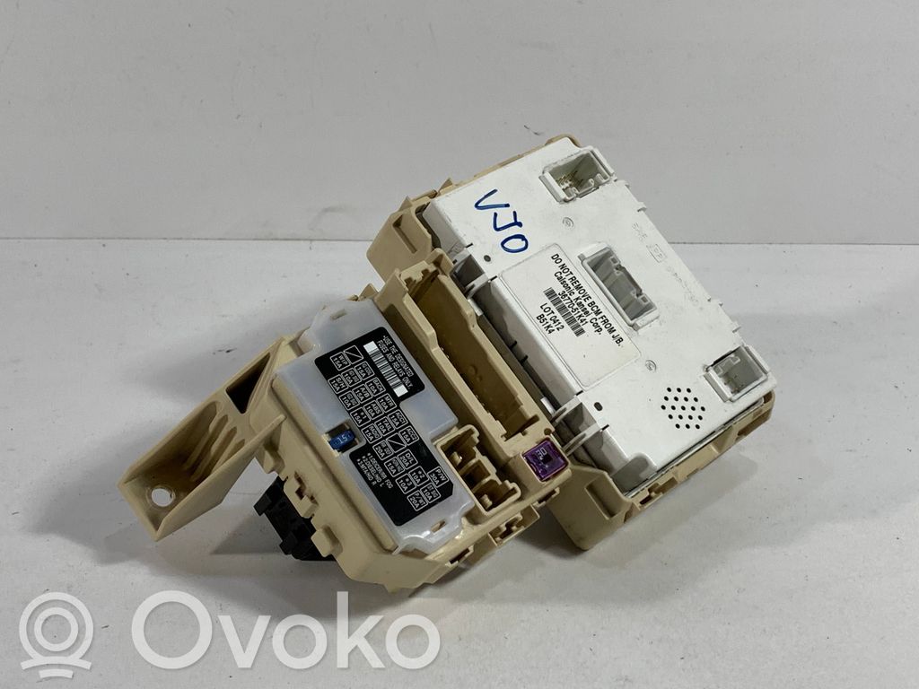 Opel Agila B Saugiklių blokas 