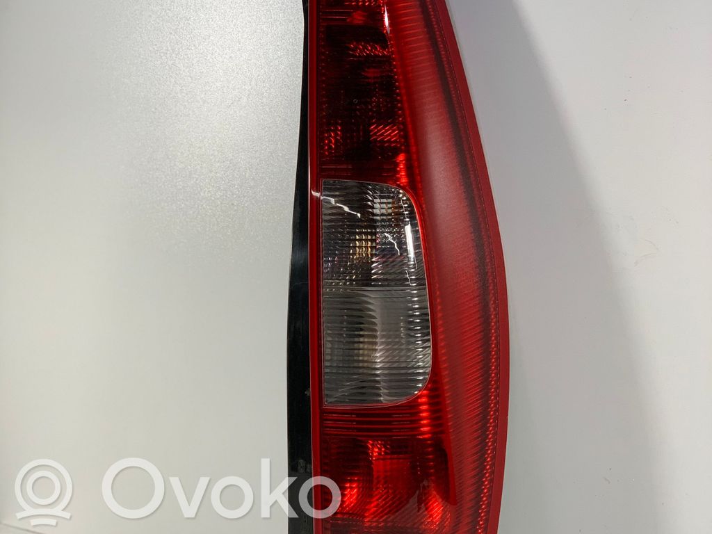 Takavalot   8330A234
