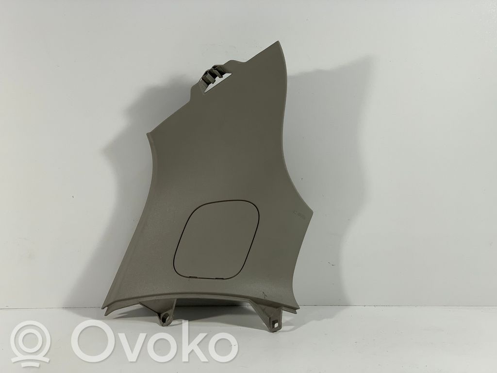 Volvo C30 Pilar (D) (superior) 