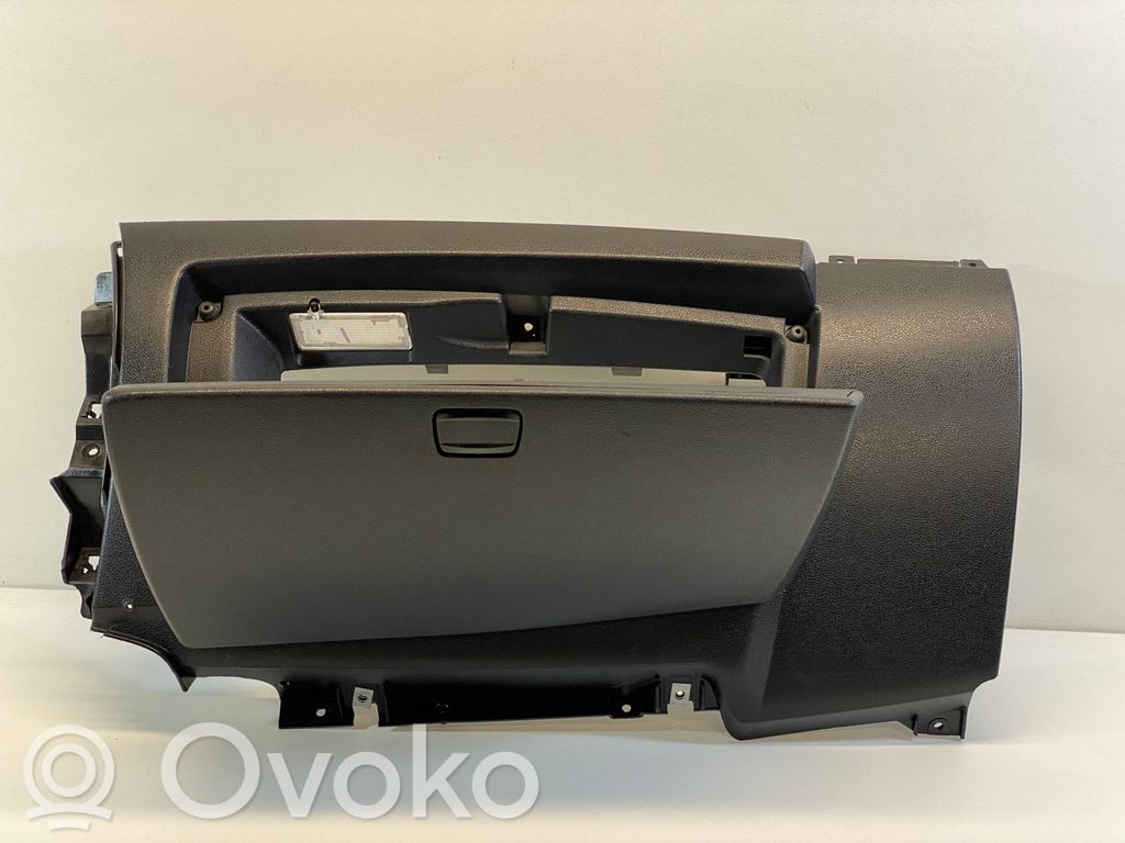 BMW 1 E81 E87 Glove box lid/cover 