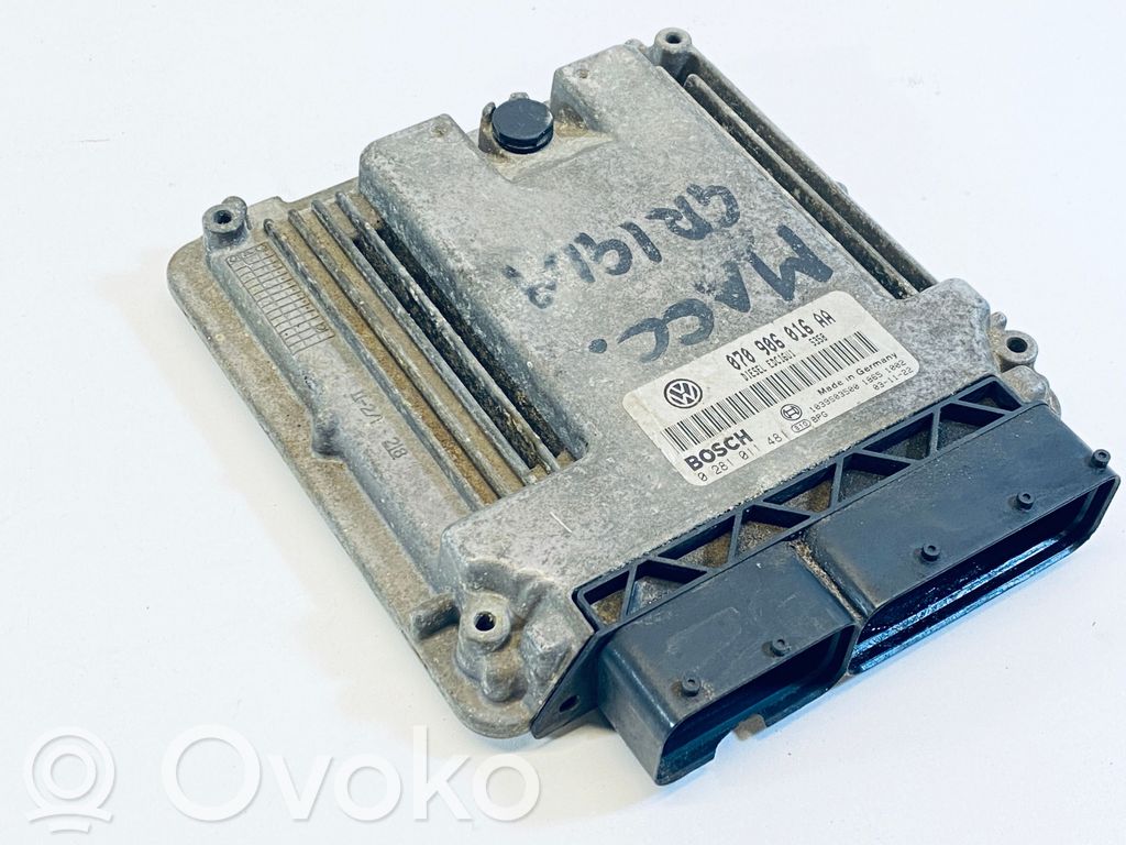 Volkswagen Touareg I Engine control unit/module 