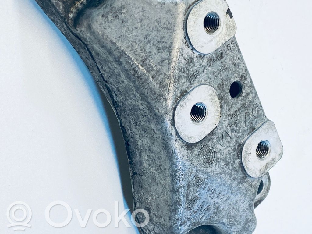 Skoda Octavia Mk2 (1Z) Gearbox mounting bracket 