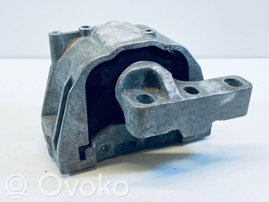Audi A3 S3 8P Engine mount bracket 
