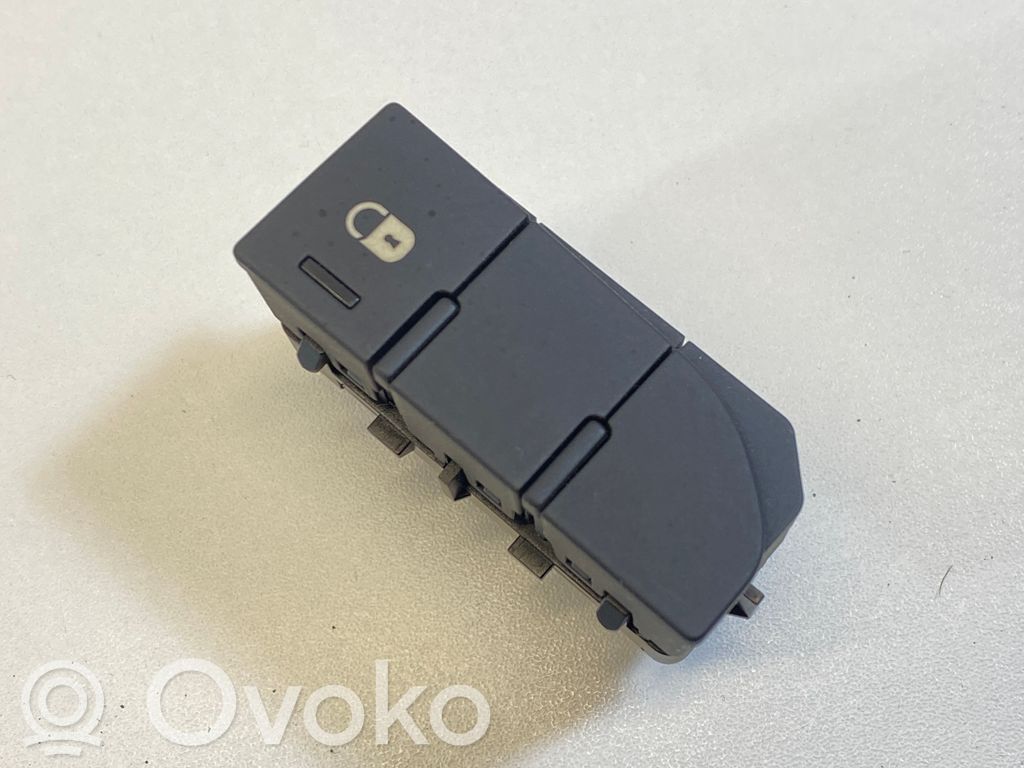 Citroen C5 Central locking switch button 