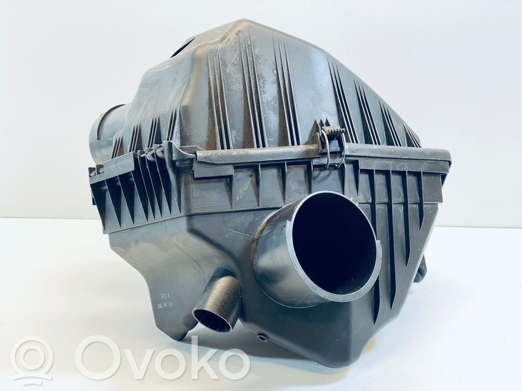 BMW 5 E60 E61 Air filter box 