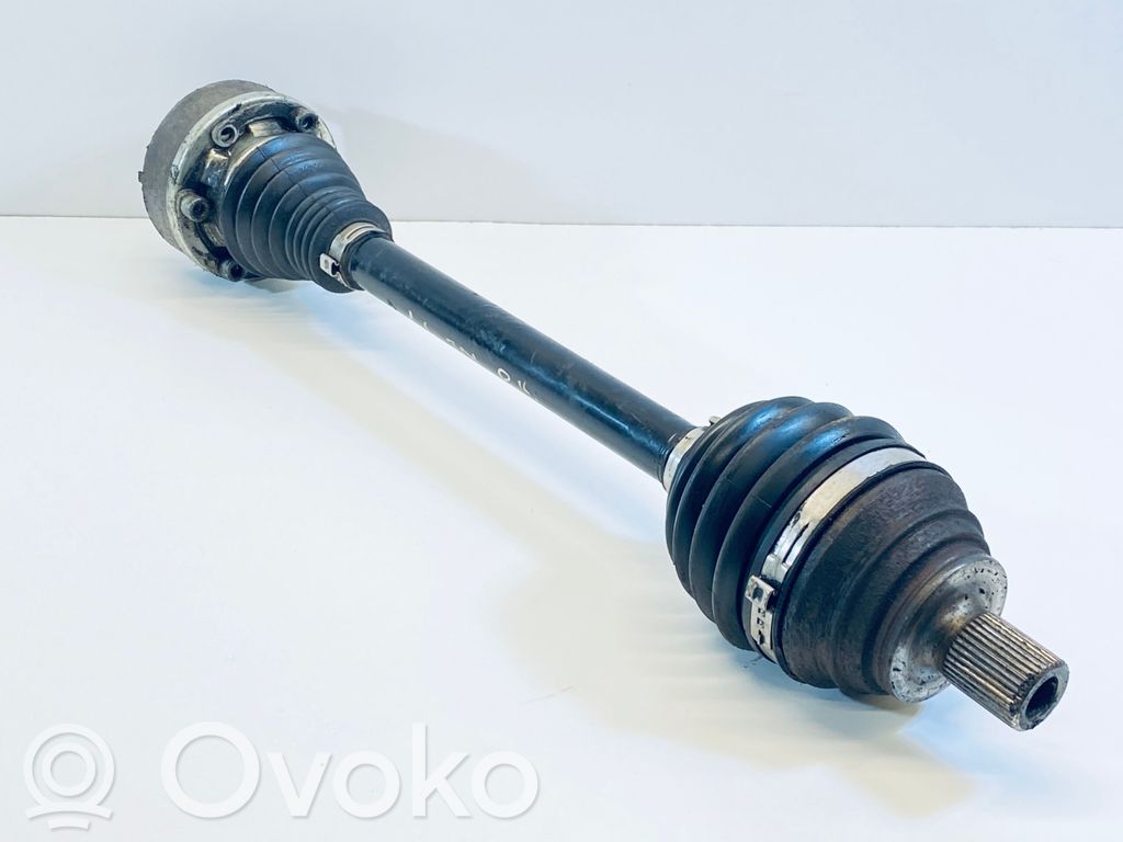 Volkswagen PASSAT B6 Etuvetoakseli 