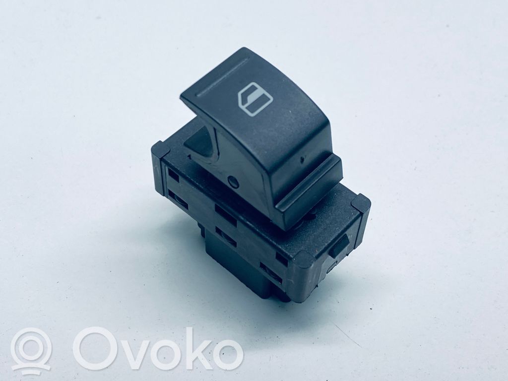 Volkswagen Up Interruptor del elevalunas eléctrico 