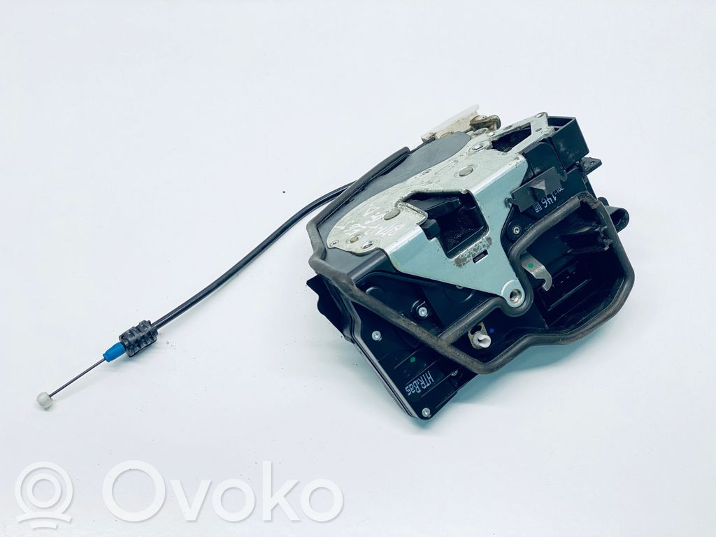 BMW 7 E65 E66 Takaoven lukko 
