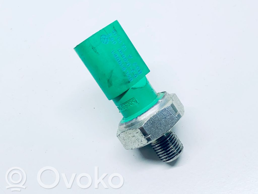 Öljynpaineanturi   04L919081