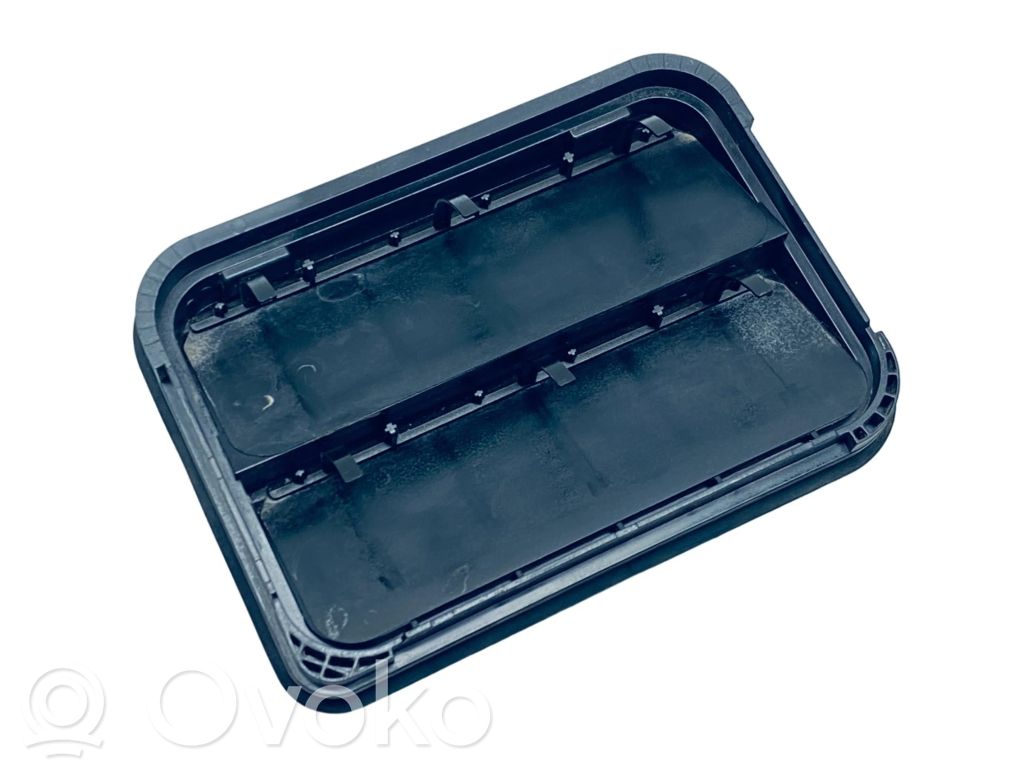 Citroen C4 III e-C4 Quarter panel pressure vent 