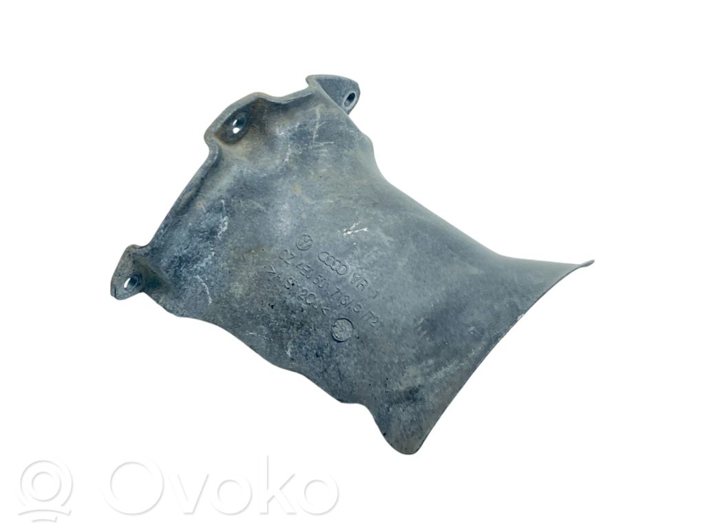 Audi A6 S6 C6 4F Cits aizmugures šasijas elements 