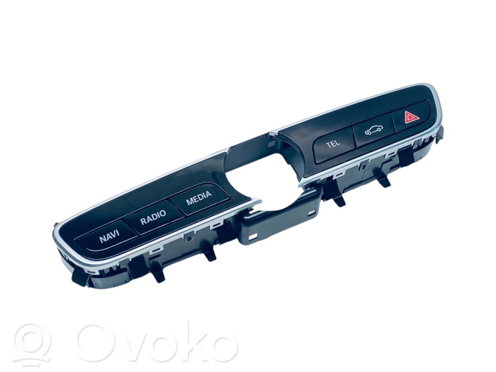 Mercedes-Benz CLS W257 A set of switches 