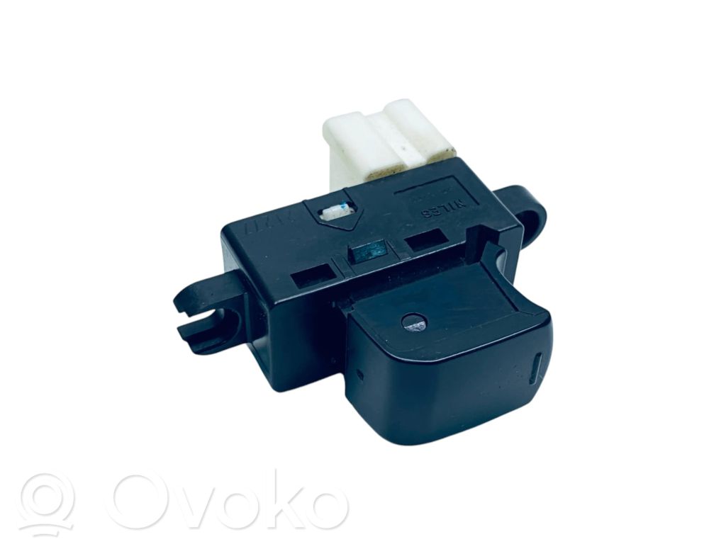 Subaru Forester SH Electric window control switch 