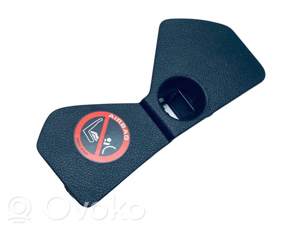 Nissan Note (E11) Dashboard side end trim 