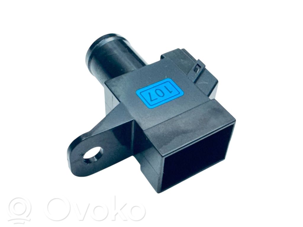 Interior temperature sensor   2772015U00