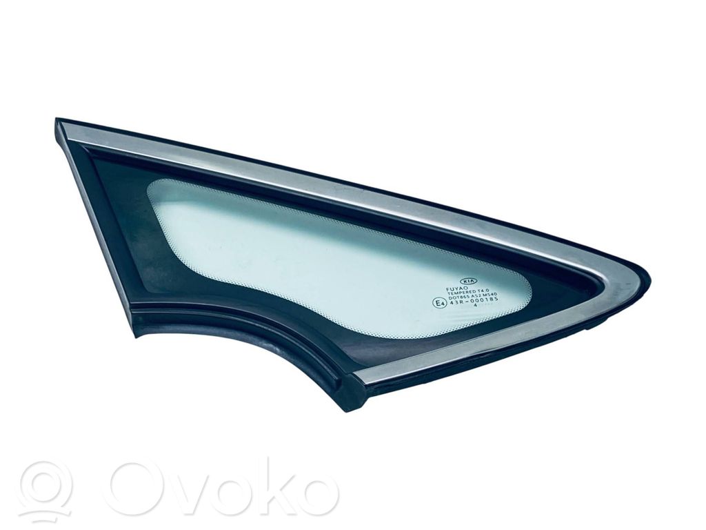KIA Ceed Front triangle window/glass 