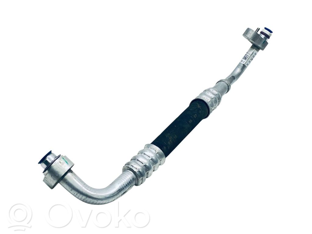 BMW i3 Ilmastointilaitteen putki (A/C) 