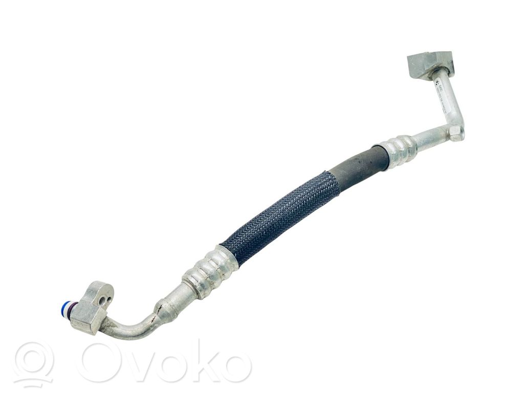 BMW i3 Ilmastointilaitteen putki (A/C) 