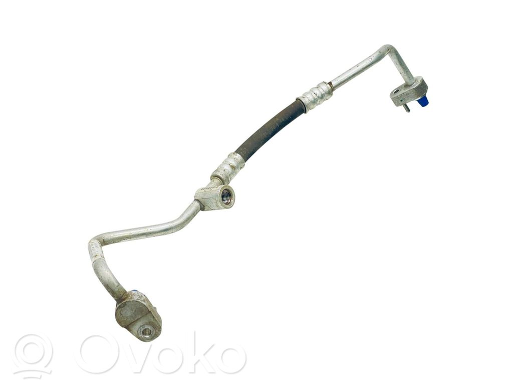 BMW i3 Ilmastointilaitteen putki (A/C) 