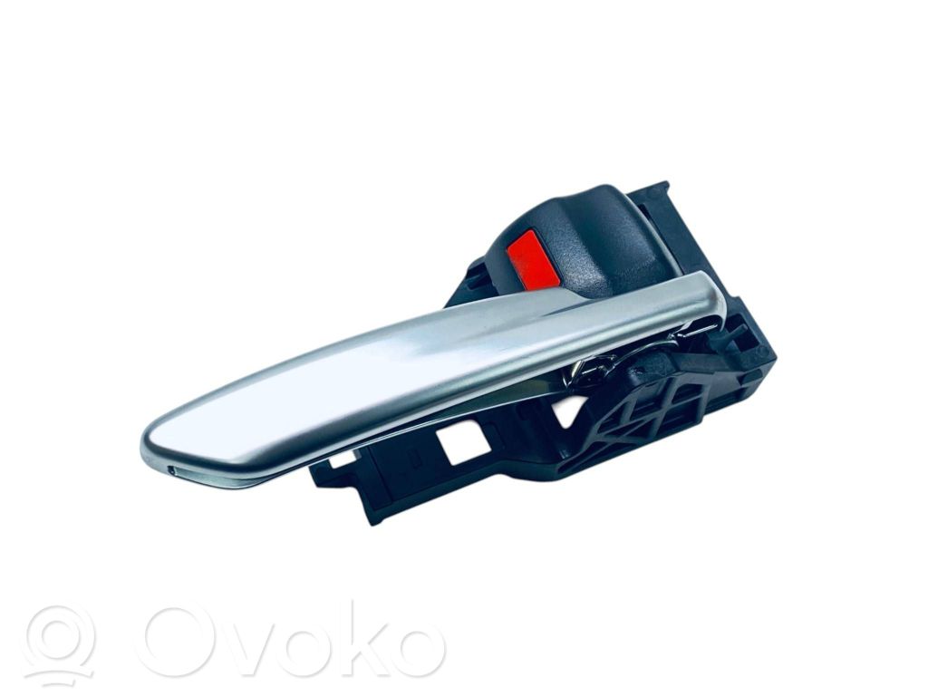 Toyota RAV 4 (XA50) Manecilla interna puerta trasera 