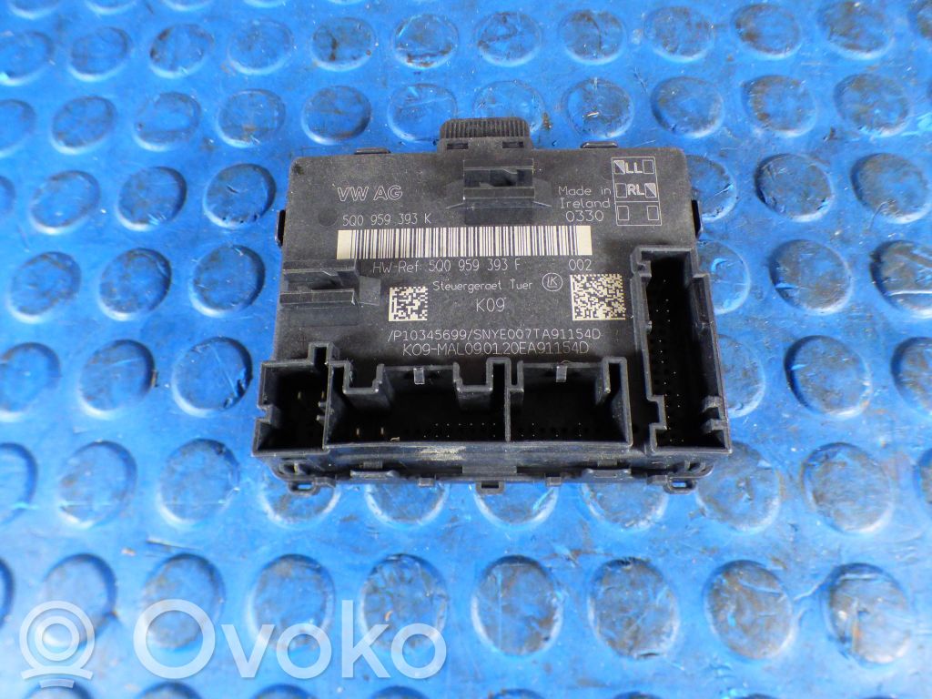 Volkswagen PASSAT B8 Door control unit/module 