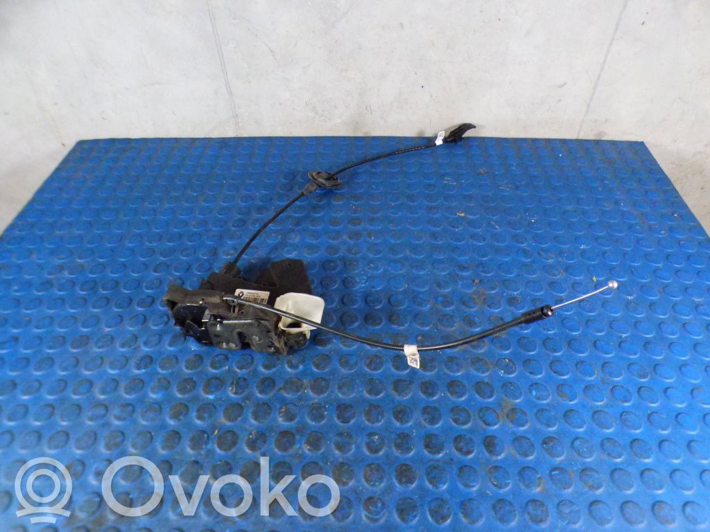 Renault Megane IV Priekšpusē slēdzene 
