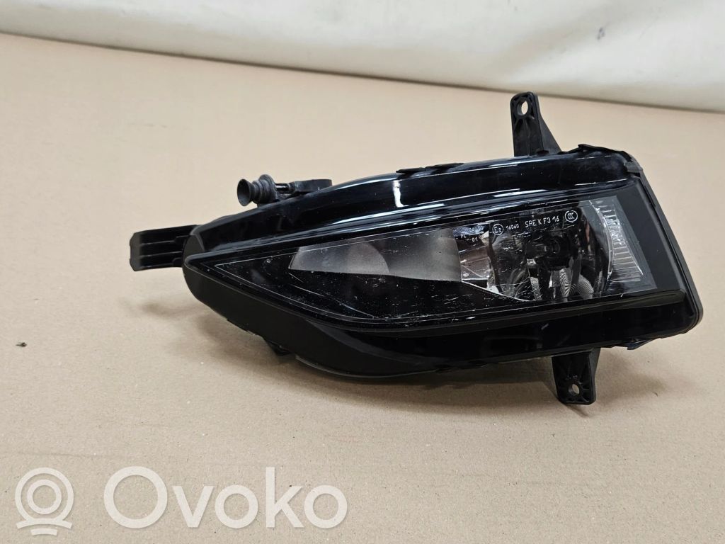 Volkswagen Golf VII Światło przeciwmgłowe przednie 