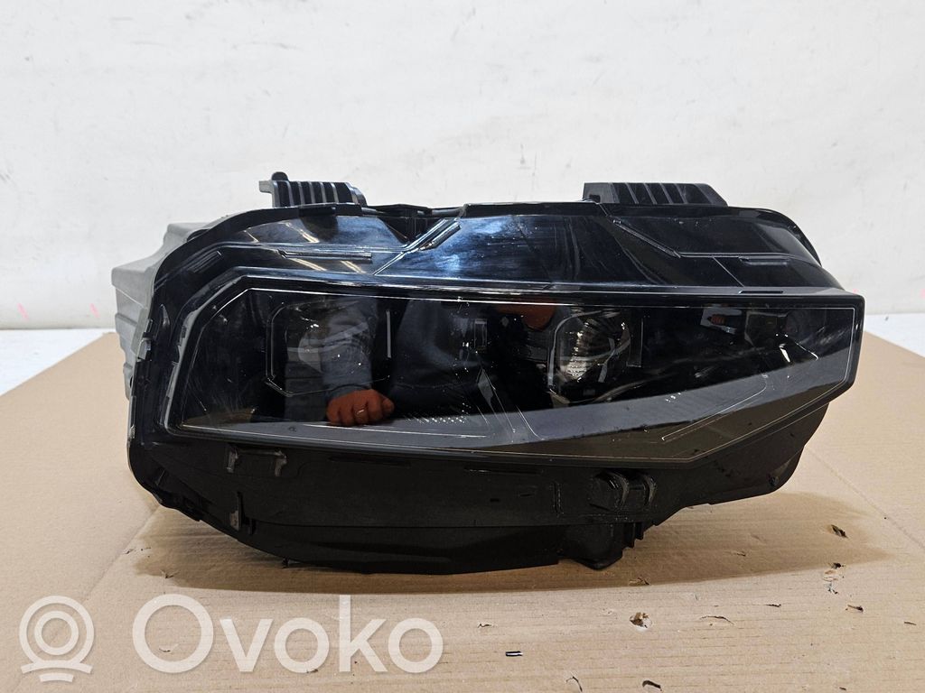 Lynk & co 01 Scheinwerfer 