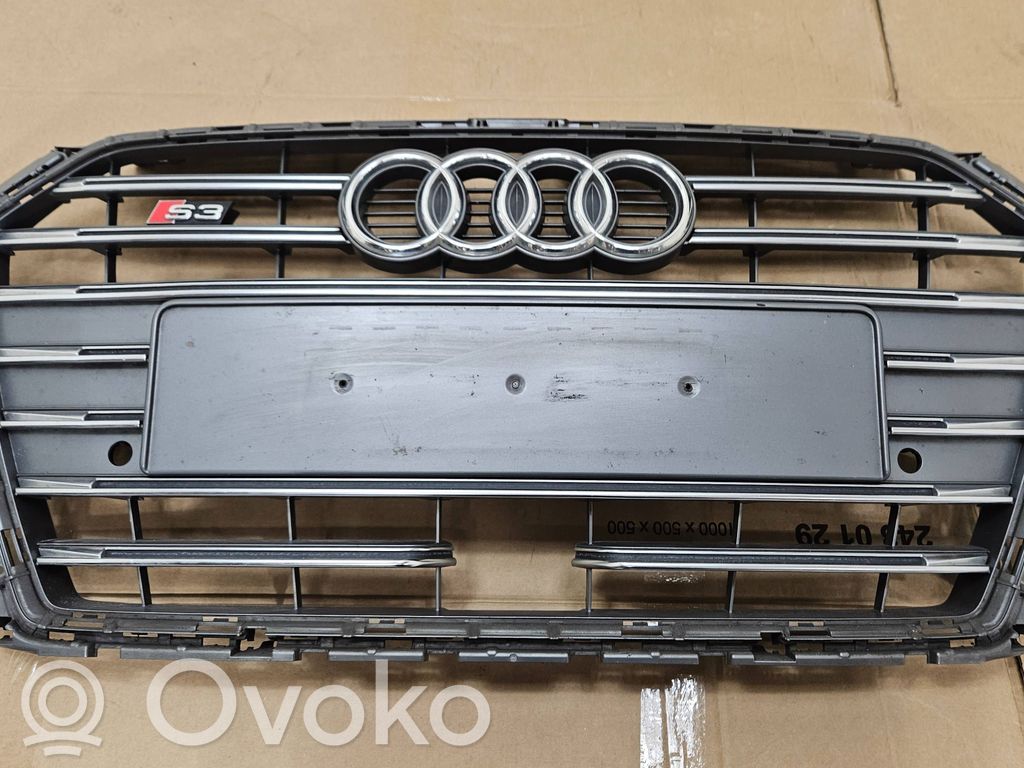 Audi A3 S3 8V Etusäleikkö 