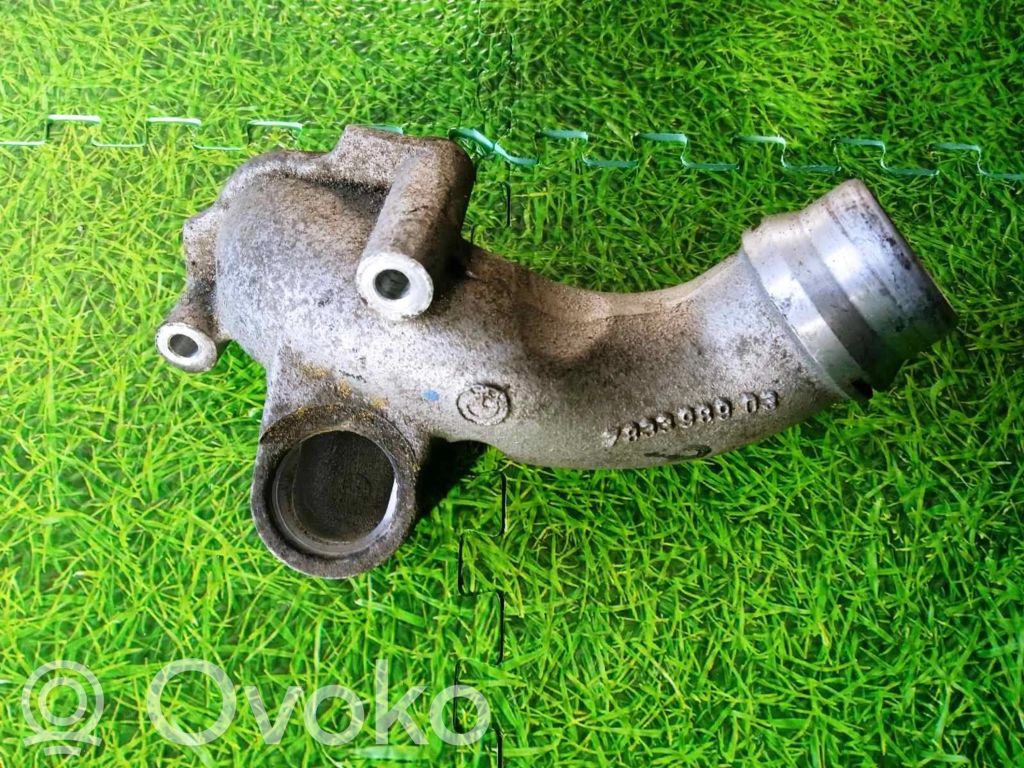 Other engine part   7833989