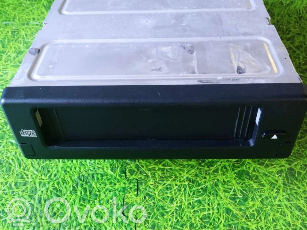 BMW 5 E60 E61 CD/DVD changer 