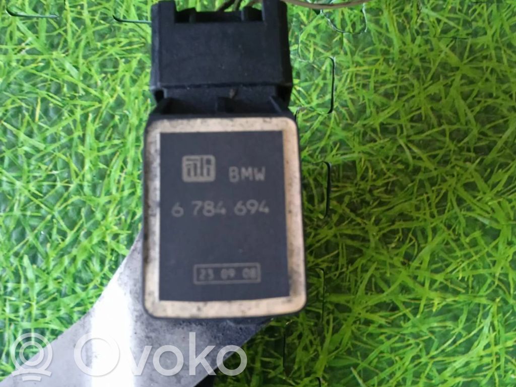 Headlight/headlamp level sensor   6784694,6760824