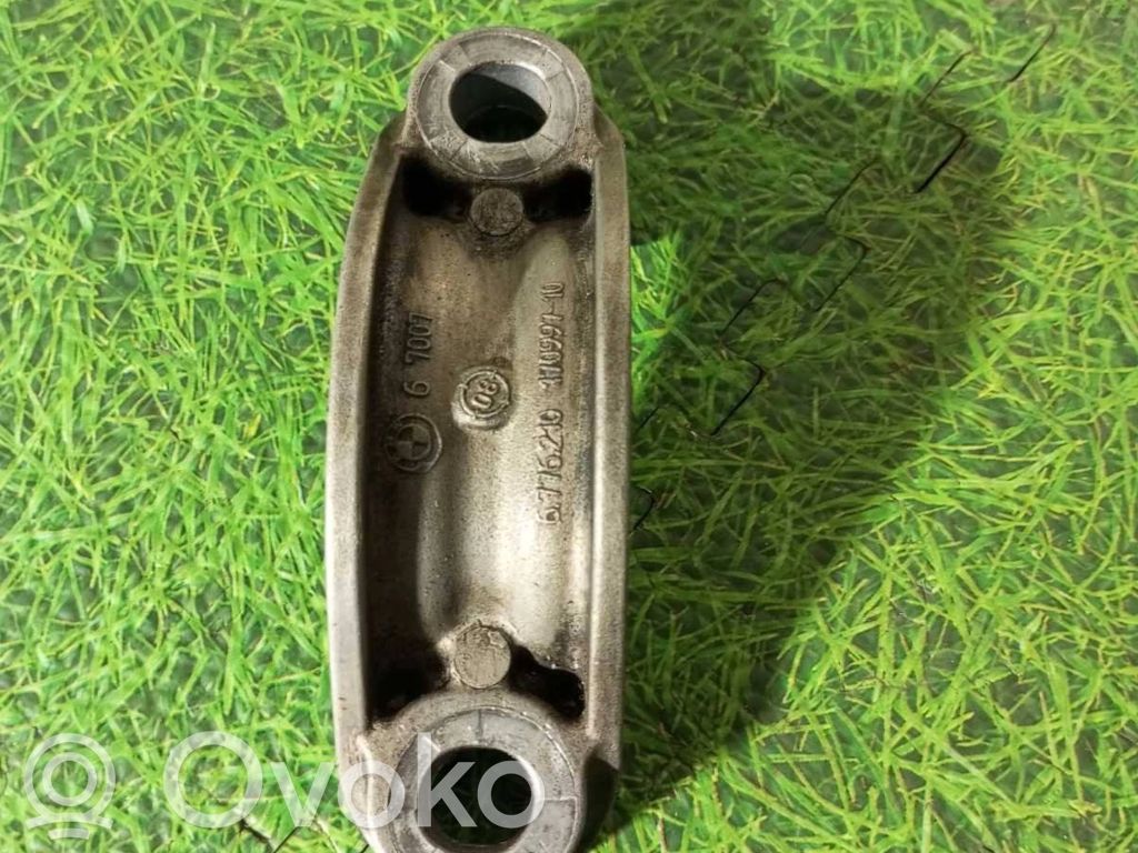 BMW 7 F01 F02 F03 F04 Mocowanie stabilizatora osi przedniej 