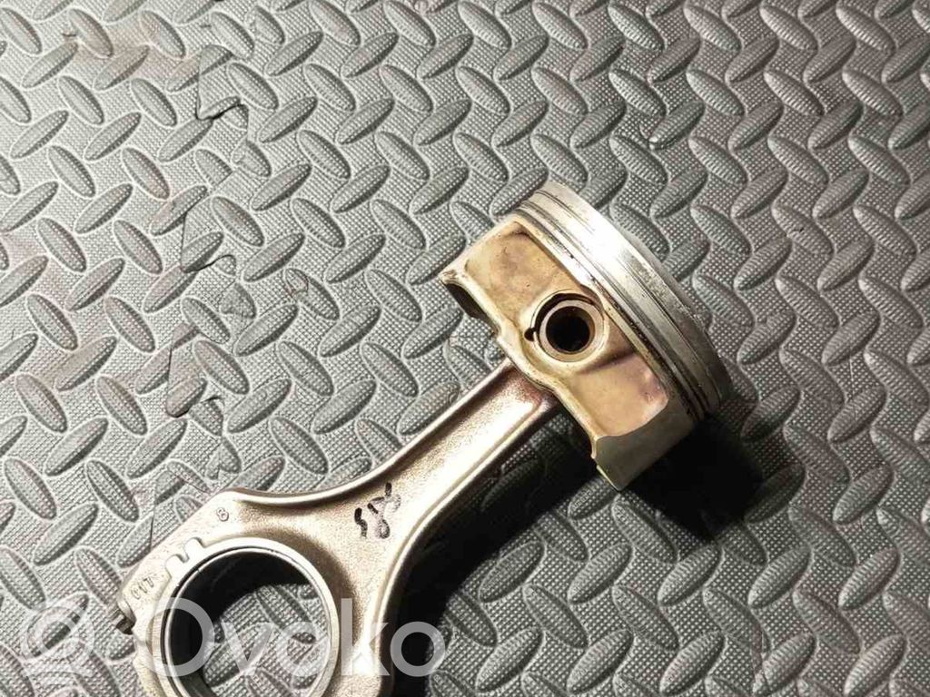 BMW M5 Piston 