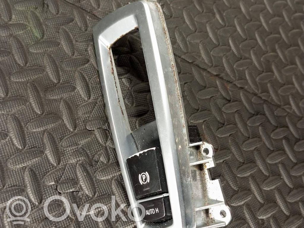 BMW 5 GT F07 Przycisk / Włącznik hamulca ręcznego 