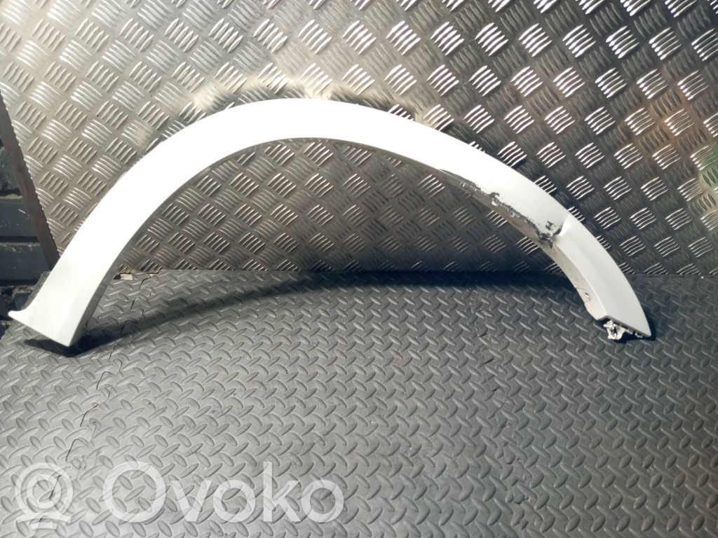 BMW X5M E70 Front arch trim 