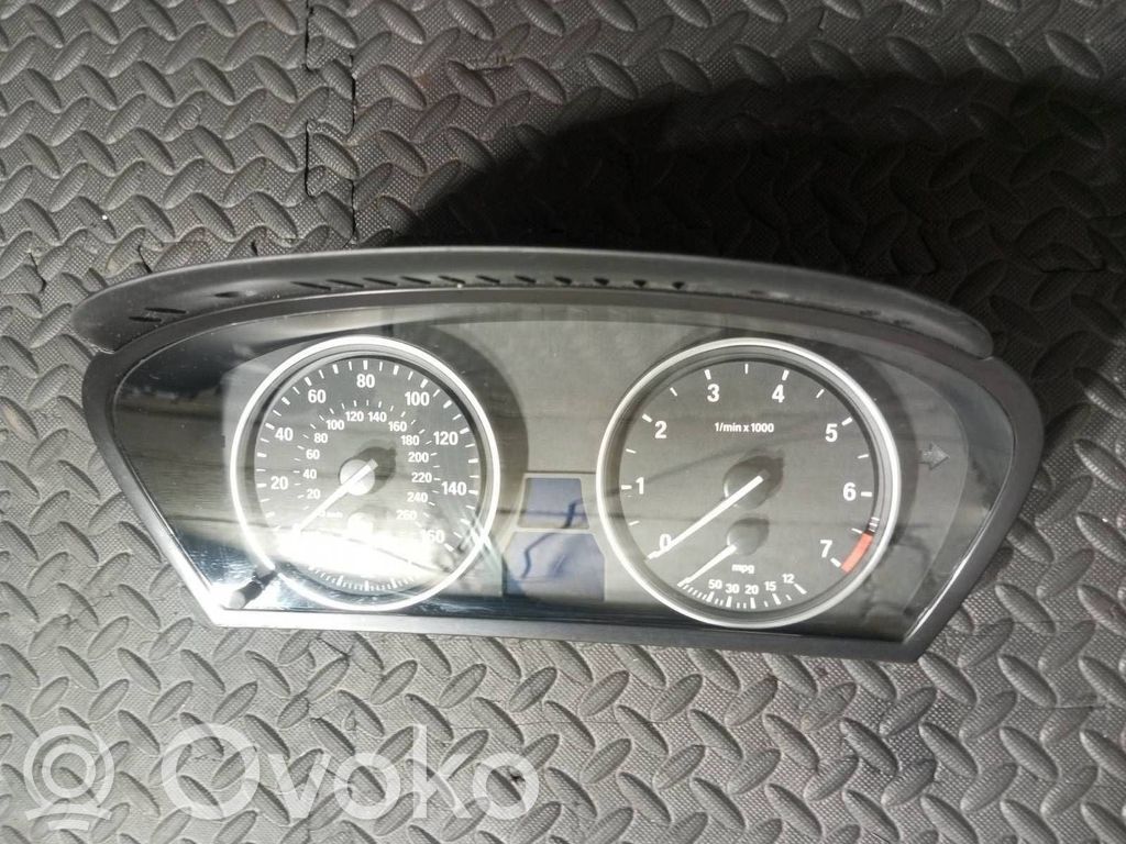 BMW X5 E70 Speedometer (instrument cluster) 