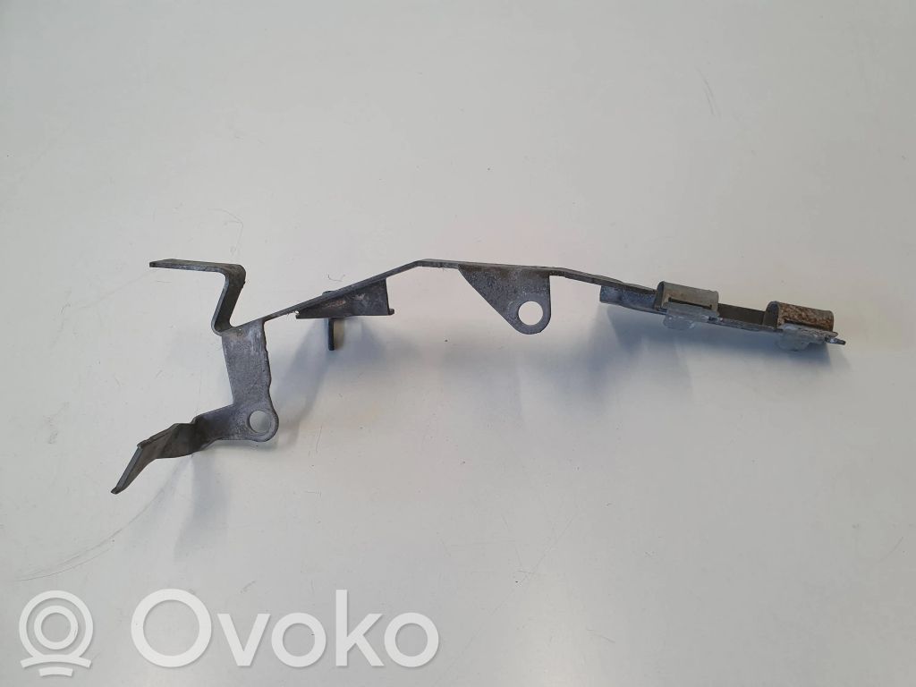 BMW 3 G20 G21 Cita veida dzinēja nodalījuma detaļa 