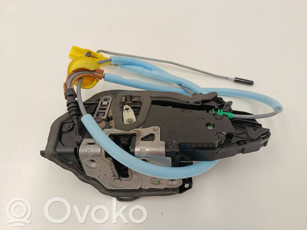 BMW 4 G22 G23 G24 G26 Etuoven lukko 
